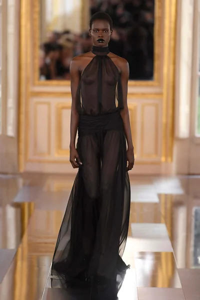 Look 53
